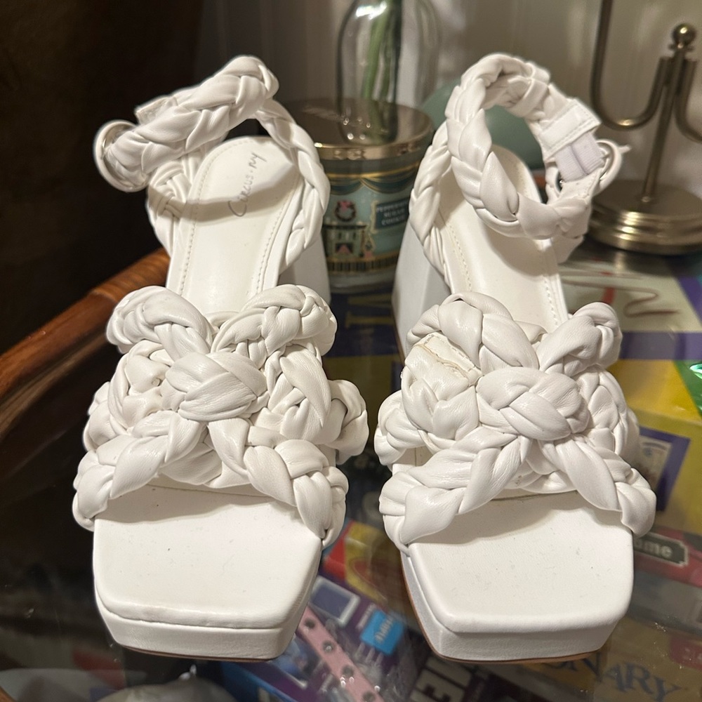 Circus NY Sandal - Picture 3 of 3